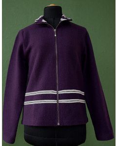 Mørklilla jakke fra Von Marzen i str. 38, ubrugt