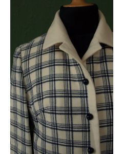 Råhvid, ternet Vintage jakke, Ravens Modell fra Magasin, str. 38, 80erne