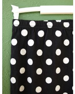 Sorte shorts med store hvide prikker, str. 38, ubrugt