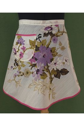 Vintage forklæde med trykte blomster