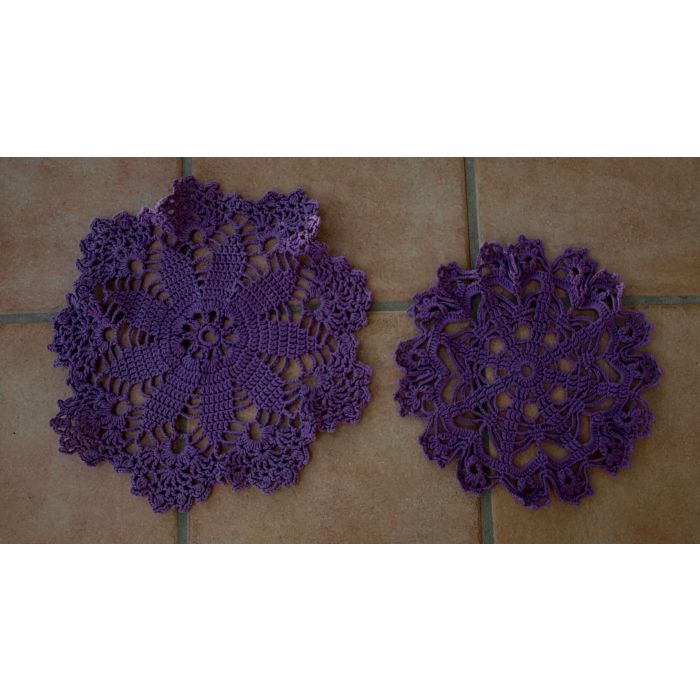 2 lilla, hæklde vintage duge, ubrugt
