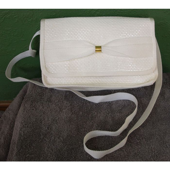 Hvid vintage taske i plastmateriale, ubrugt