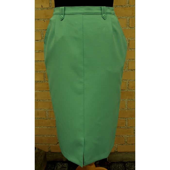Lysegrøn nederdel fra Brandtex, str. 38, ubrugt