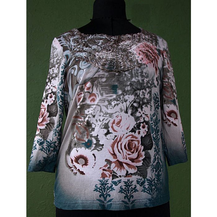 Mønstret bluse med 3/4 lange ærmer fra Femme, str. S, ubrugt