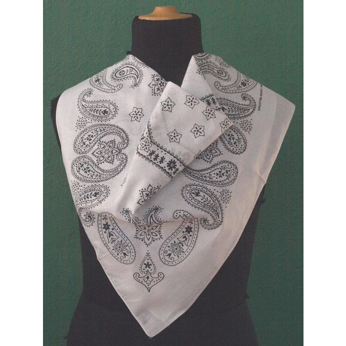 Råhvidt vintage tørklæde med sort printet mønster. Crafted with pride in America, RN 13962, ubrugt