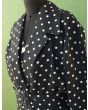 Figursyet bluse fra Apart Fashion, str. S, her set fra siden.